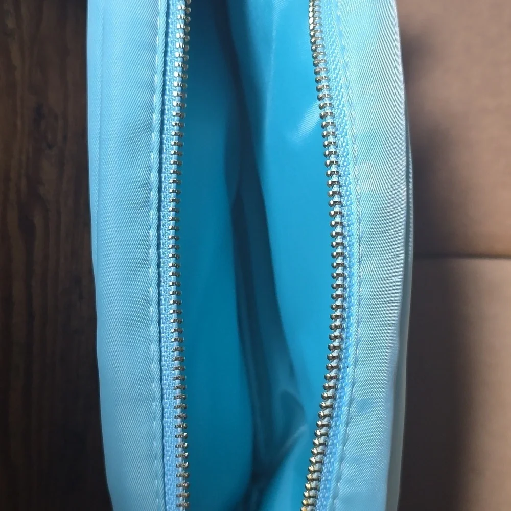 GLAM MAKE UP BAG NWOT